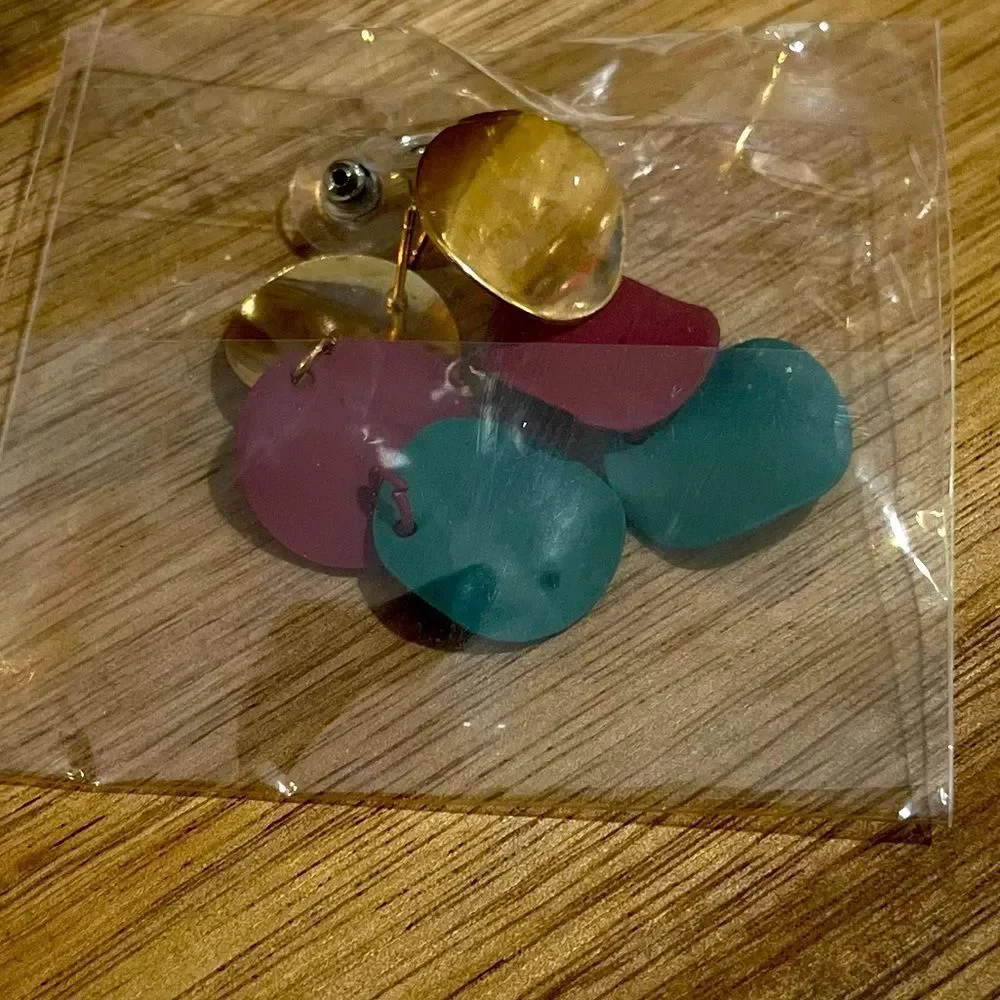 3 Circle Colored Dangling Earrings - Picture 4 of 4